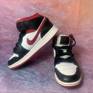 Nike | Shoes | Nike Air Jordan Mid Gs White Gym Red Black Dj4695122 Size  45y | Poshmark